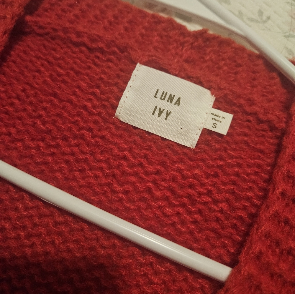 Red Sweater with Pink Bows - Picture 4 of 4